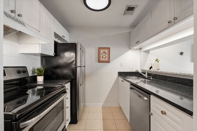 2025 Woodmont Blvd Apt 347, Nashville, TN 37215
