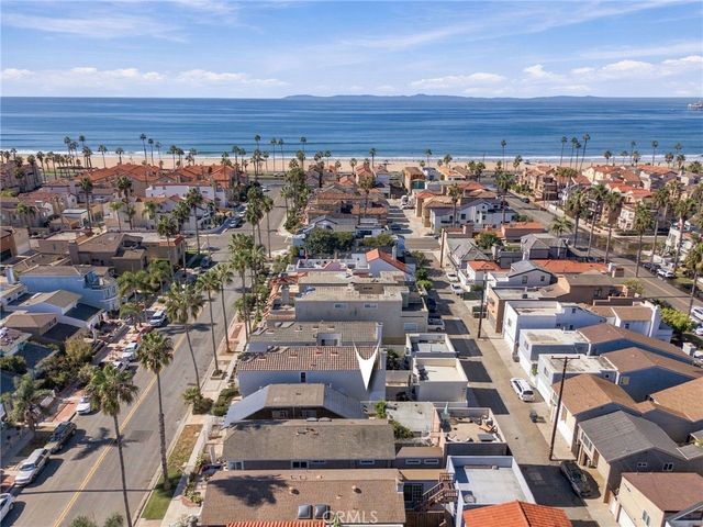 221 21st Street, Huntington Beach, CA 92648