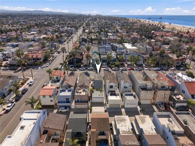 221 21st Street, Huntington Beach, CA 92648