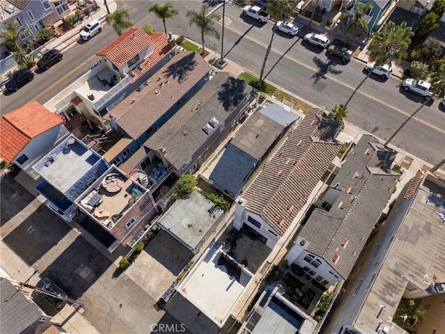 221 21st Street, Huntington Beach, CA 92648