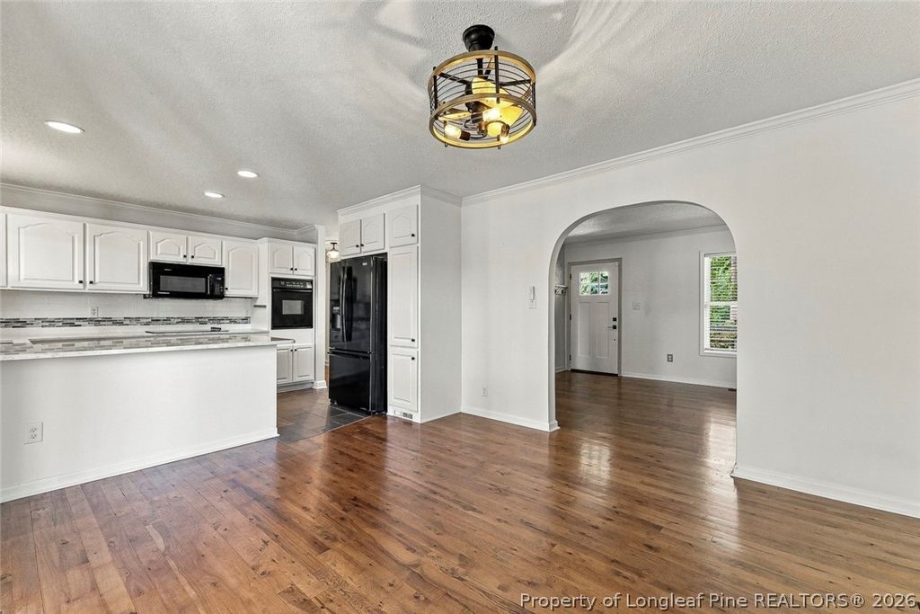 Image 12 of property listing at 1393 Pennsylvania Avenue, Sanford, NC 27332
