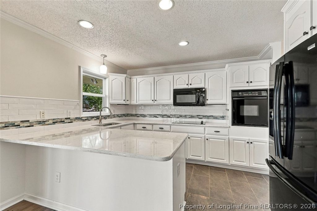Image 15 of property listing at 1393 Pennsylvania Avenue, Sanford, NC 27332