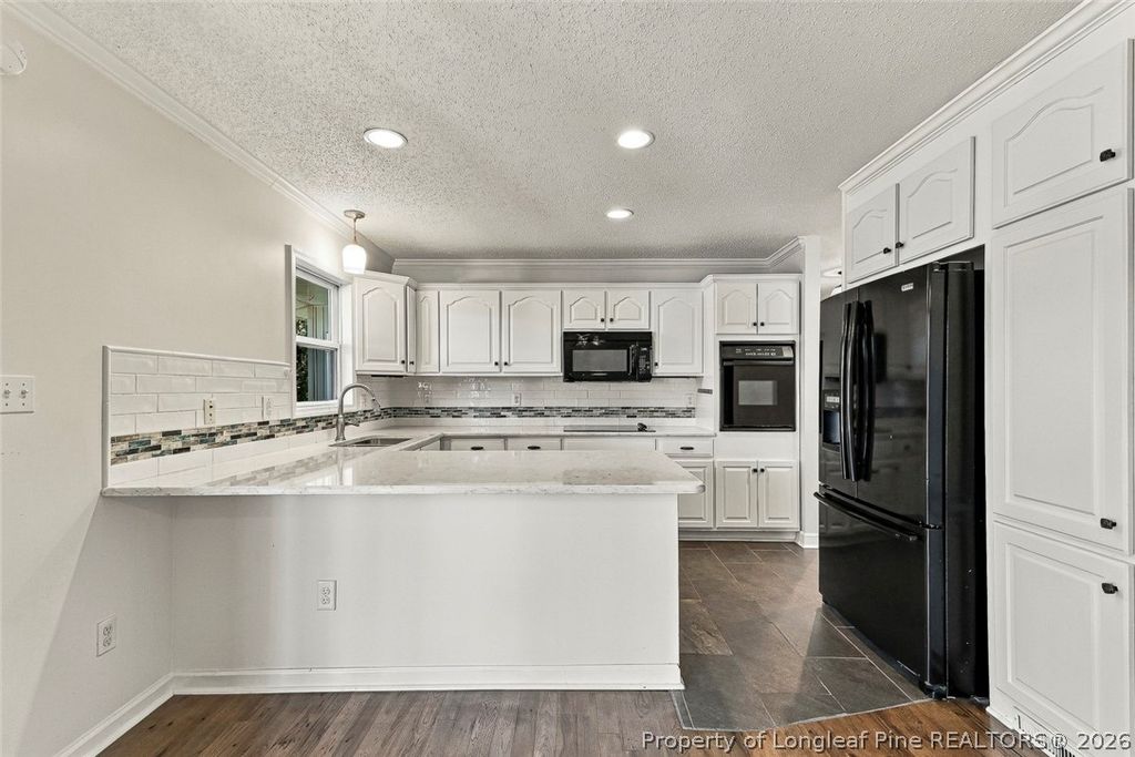 Image 17 of property listing at 1393 Pennsylvania Avenue, Sanford, NC 27332