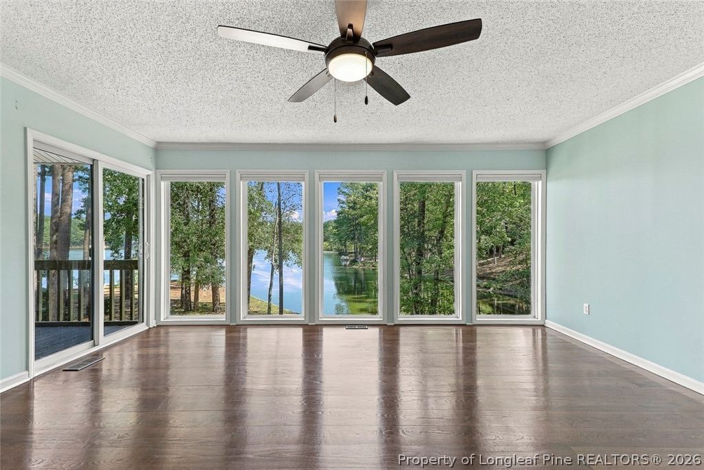 Image 25 of property listing at 1393 Pennsylvania Avenue, Sanford, NC 27332