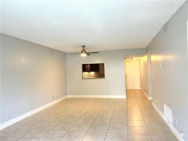 2830 Riverside Drive 102-3, Coral Springs, FL 33065