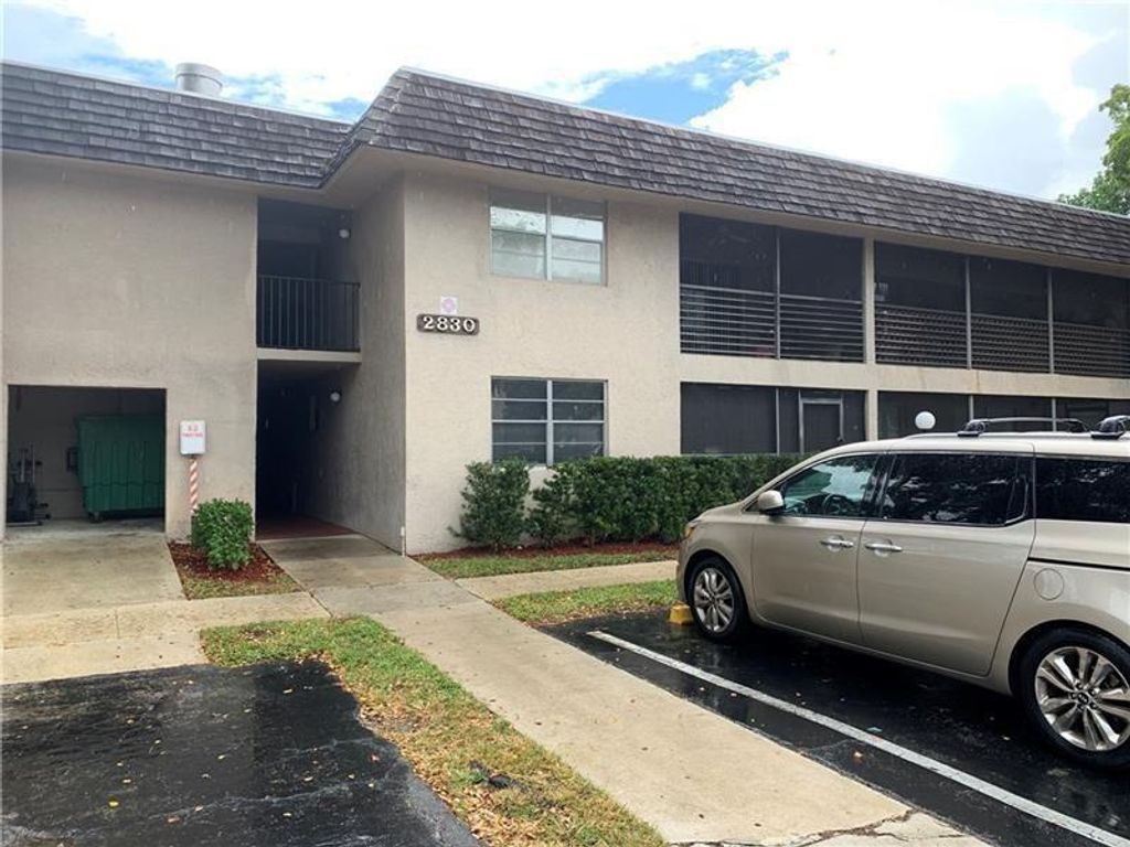 2830 Riverside Drive 102-3, Coral Springs, FL 33065