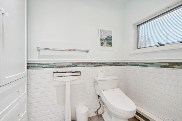 982 Clark Place, Woodmere, NY 11598