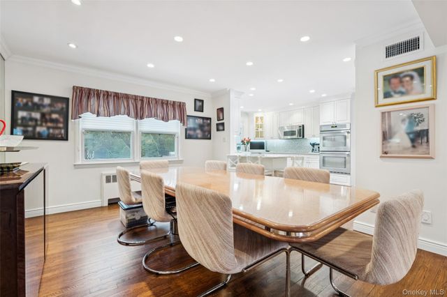 982 Clark Place, Woodmere, NY 11598