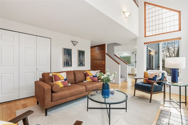 14809 NE 9th Place, Bellevue, WA 98007