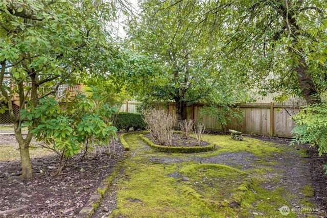 14809 NE 9th Place, Bellevue, WA 98007