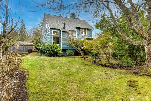 14809 NE 9th Place, Bellevue, WA 98007