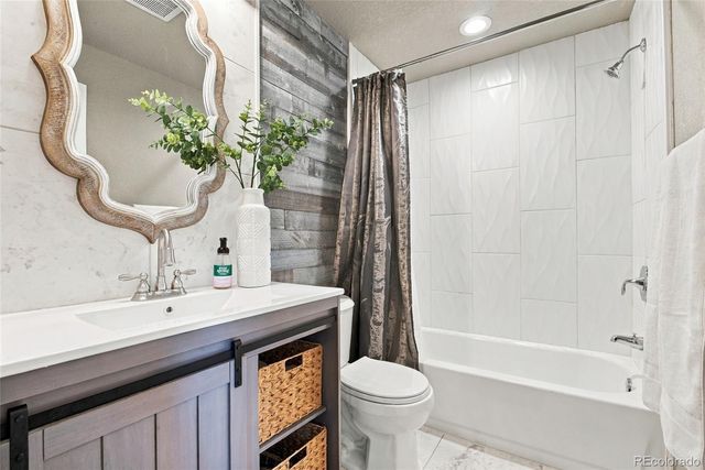 2259 S Orchard Street, Lakewood, CO 80228