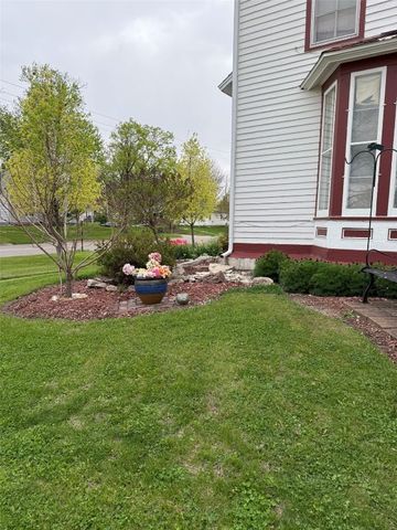 503 D Avenue, Vinton, IA 52349