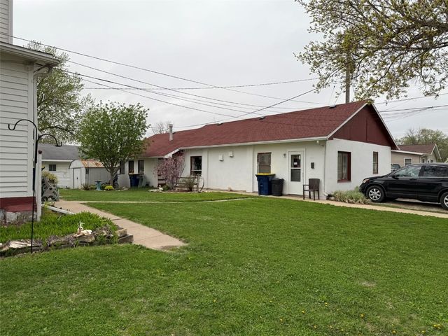 503 D Avenue, Vinton, IA 52349