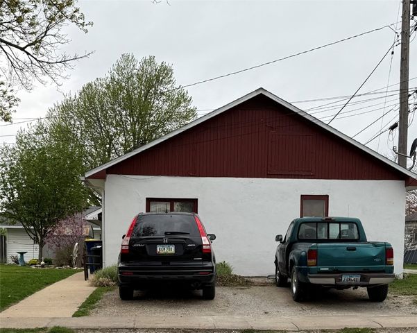 503 D Avenue, Vinton, IA 52349