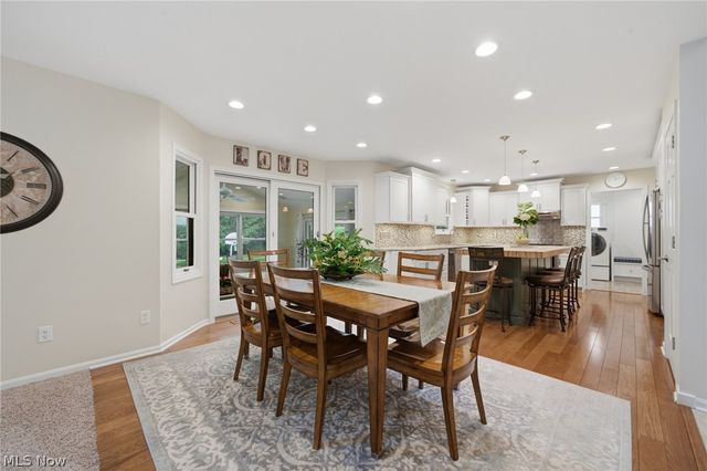10376 Lake Meadows Drive, Strongsville, OH 44136