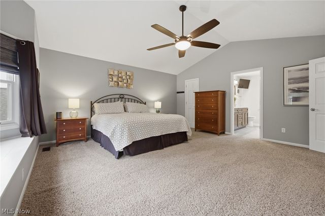10376 Lake Meadows Drive, Strongsville, OH 44136