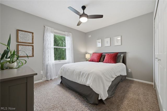 10376 Lake Meadows Drive, Strongsville, OH 44136