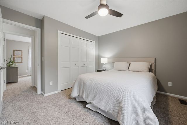 10376 Lake Meadows Drive, Strongsville, OH 44136