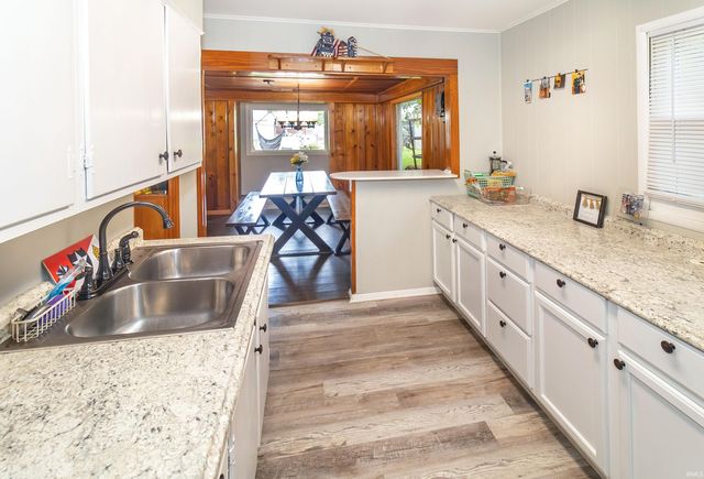 1531 Waggoner Avenue, Evansville, IN 47714