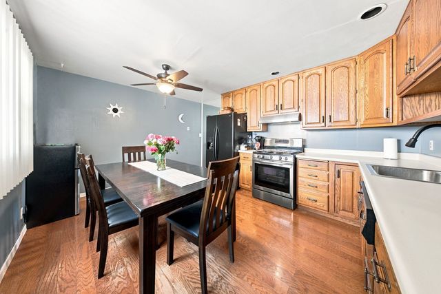 504 Rambler Lane, Streamwood, IL 60107