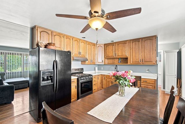 504 Rambler Lane, Streamwood, IL 60107
