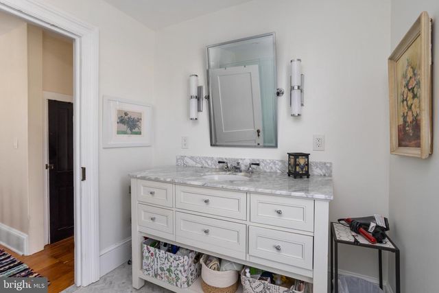 50 PARK AVE, Hamilton, NJ 08690