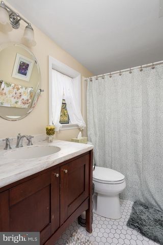 50 PARK AVE, Hamilton, NJ 08690