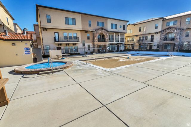 10917 N TOWN CENTER BLVD, Highland, UT 84003