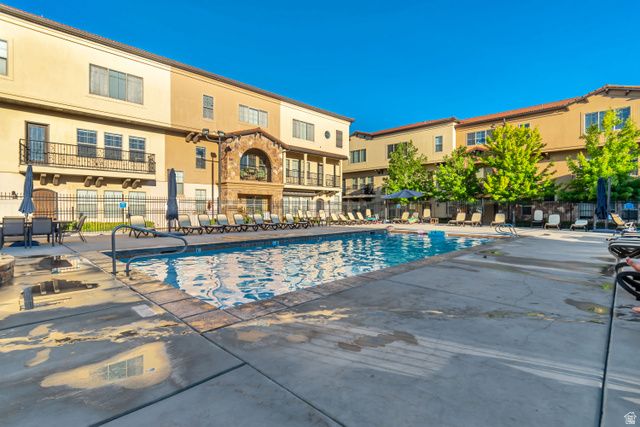10917 N TOWN CENTER BLVD, Highland, UT 84003