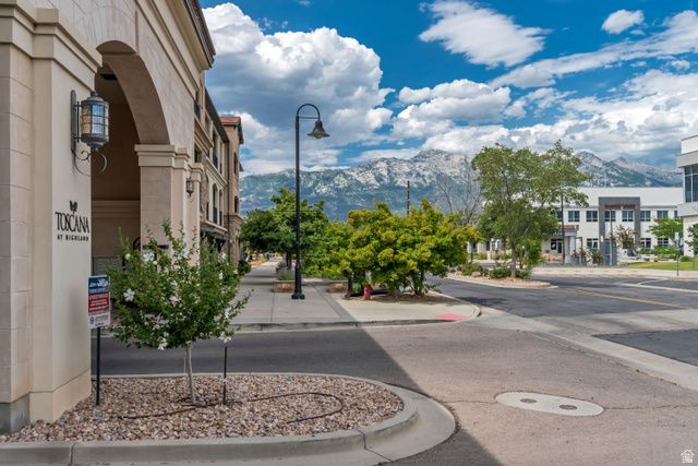 10917 N TOWN CENTER BLVD, Highland, UT 84003
