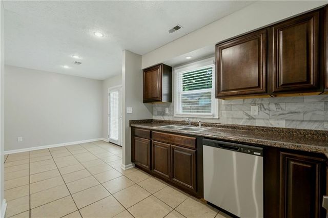 260 Timber Creek Lane SW, Marietta, GA 30060