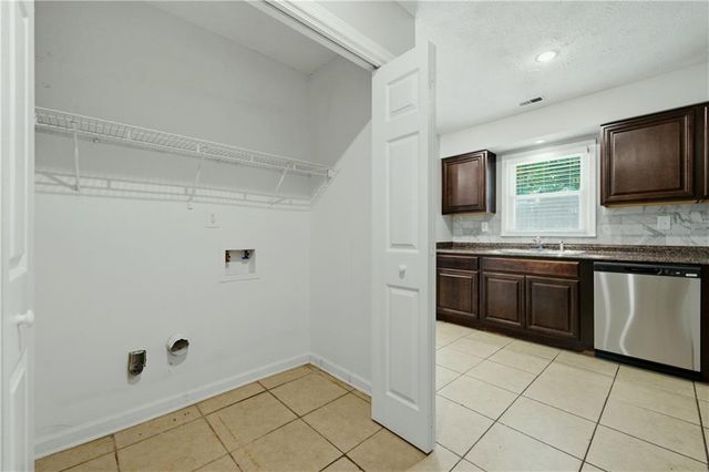 260 Timber Creek Lane SW, Marietta, GA 30060