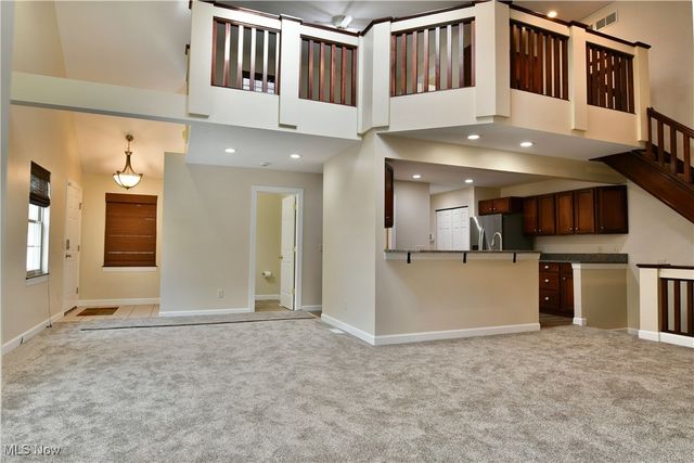 140 Fairway Place NW, Warren, OH 44483