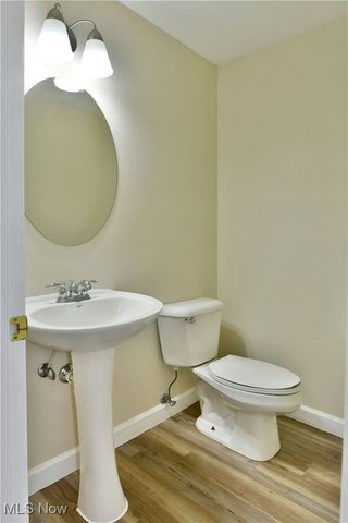 140 Fairway Place NW, Warren, OH 44483