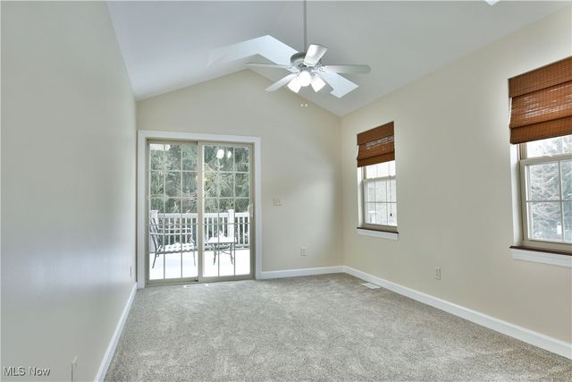 140 Fairway Place NW, Warren, OH 44483