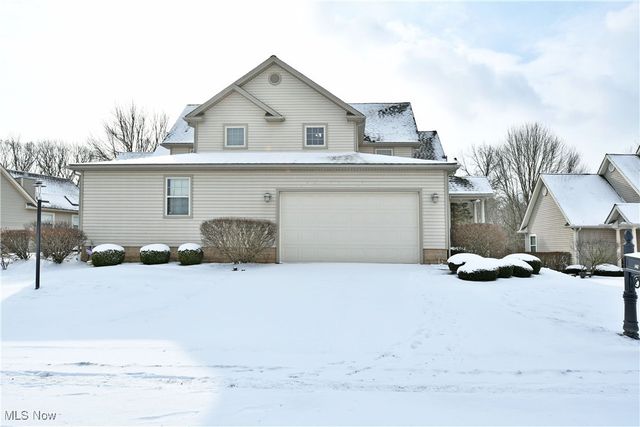 140 Fairway Place NW, Warren, OH 44483