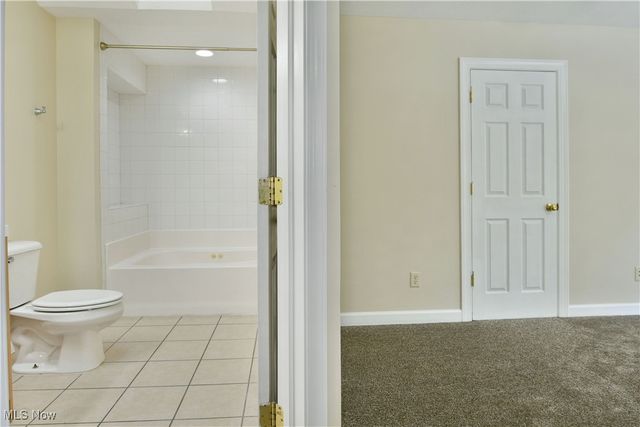 140 Fairway Place NW, Warren, OH 44483