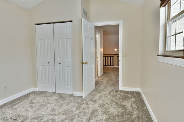 140 Fairway Place NW, Warren, OH 44483