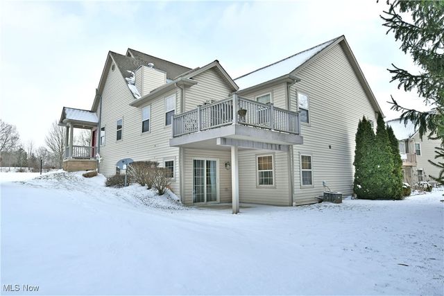 140 Fairway Place NW, Warren, OH 44483