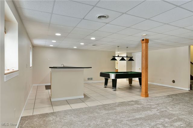 140 Fairway Place NW, Warren, OH 44483