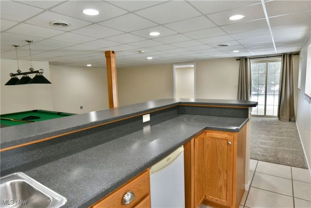 140 Fairway Place NW, Warren, OH 44483