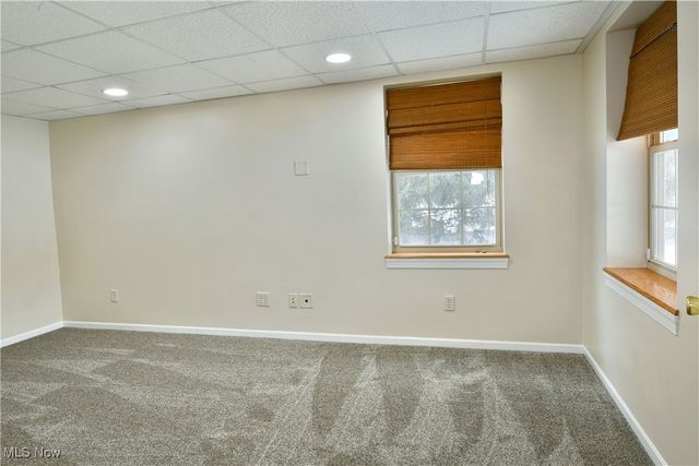 140 Fairway Place NW, Warren, OH 44483