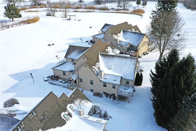 140 Fairway Place NW, Warren, OH 44483