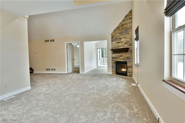 140 Fairway Place NW, Warren, OH 44483