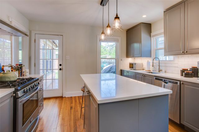 3343 Gibsondell Avenue, Dallas, TX 75211