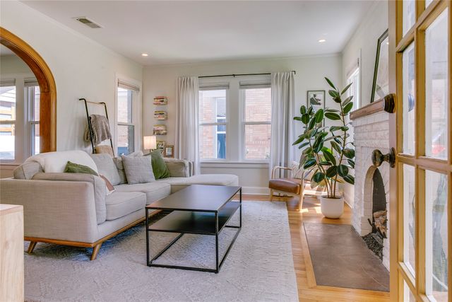 3343 Gibsondell Avenue, Dallas, TX 75211