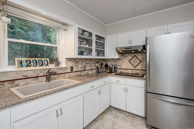 12900 Southridge Drive, Little Rock, AR 72212