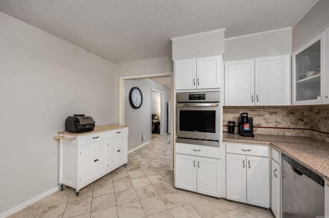 12900 Southridge Drive, Little Rock, AR 72212