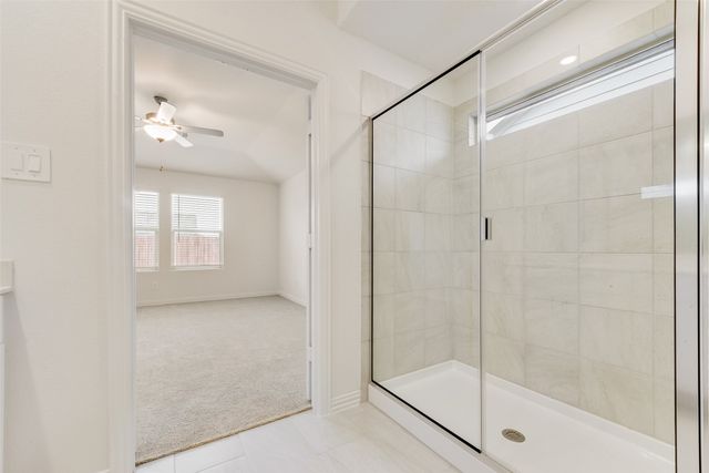 6624 Valley Lake Lane, Fort Worth, TX 76123